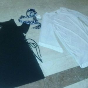 Lot of 2 Womens 70s inspired dresses size L